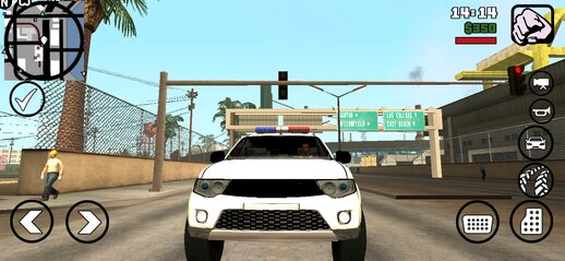 Vietnamese Mitsubishi Pajero Sport Traffic Police